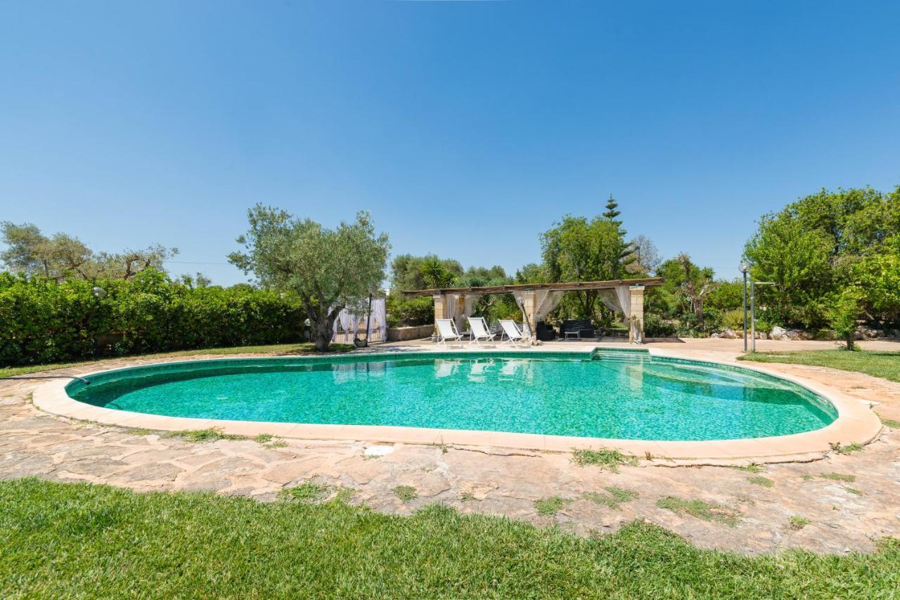 オストゥーニ Il Trullo Di Martinoヴィラ エクステリア 写真